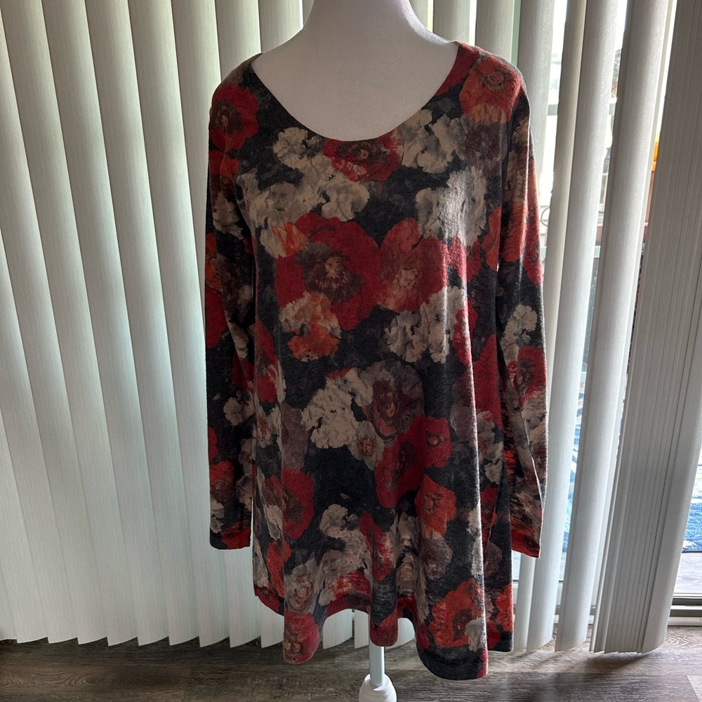 Soft Surroundings Fine Gauge Sweater tunic. Size large. Never worn.